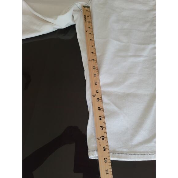 Lane Bryant Totally Cropped Jeans PLUS Size 16 White Embroidered Pockets NWT - Picture 14 of 14